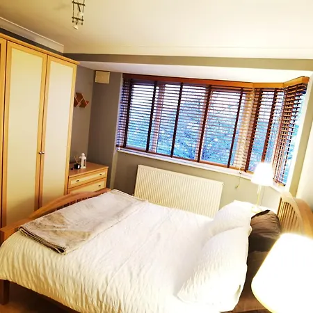 Anand House * Harrow