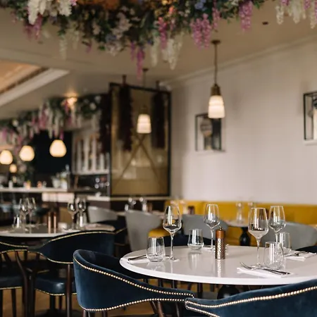 100 Queen's Gate London, Curio Collection By Hilton 5*