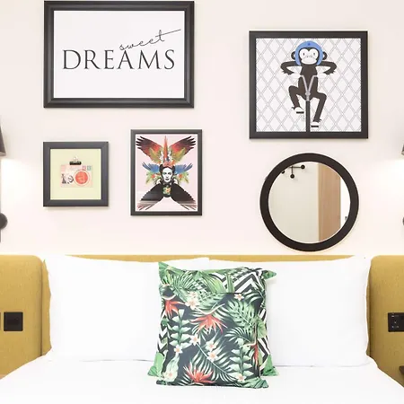 Hampton By Hilton Old Street 3* London