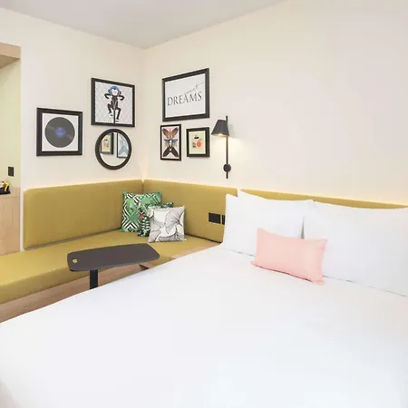 Hampton By Hilton Old Street Hotel