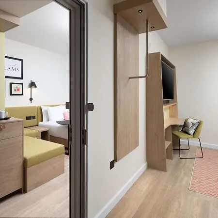 Hampton By Hilton Old Street Hotel 3*