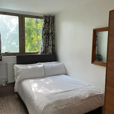 Modern 3 Bedroom 3 Bathroom With Private Garden - Maida Vale Apartment