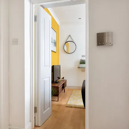 The Aldgate Flat * London