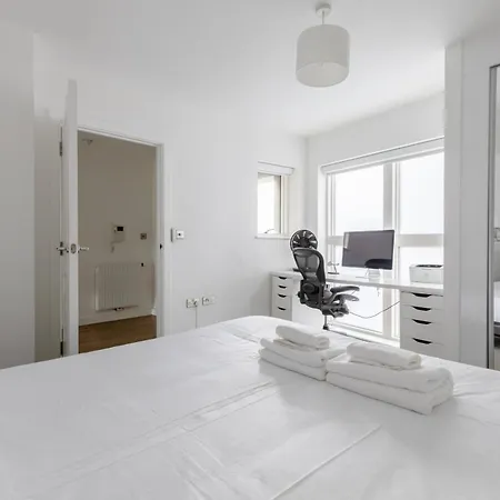 Gorgeous 1bd Flat - 10 Mins From Clapham Common!