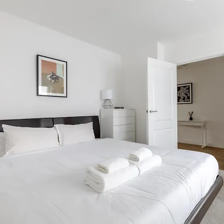 Apartment Gorgeous 1bd Flat - 10 Mins From Clapham Common! London