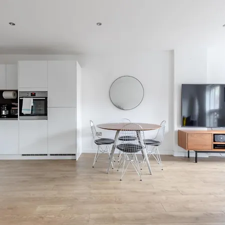 Gorgeous 1bd Flat - 10 Mins From Clapham Common! Apartment London
