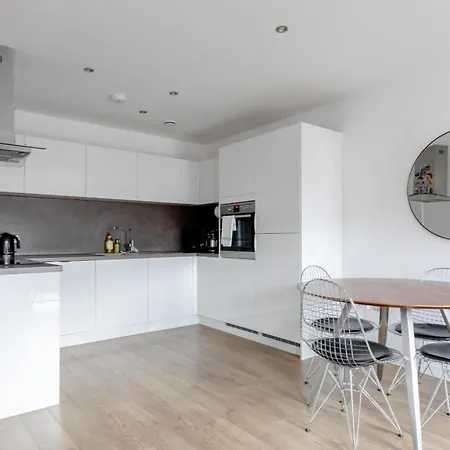 Gorgeous 1bd Flat - 10 Mins From Clapham Common! Apartment London