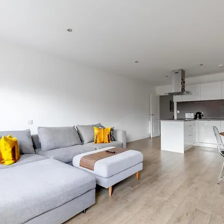 Gorgeous 1bd Flat - 10 Mins From Clapham Common! Apartment *