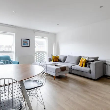 Gorgeous 1bd Flat - 10 Mins From Clapham Common!