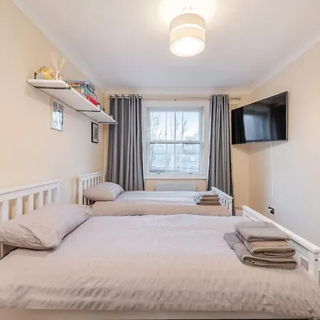 Central Close To The Eye Apartment London