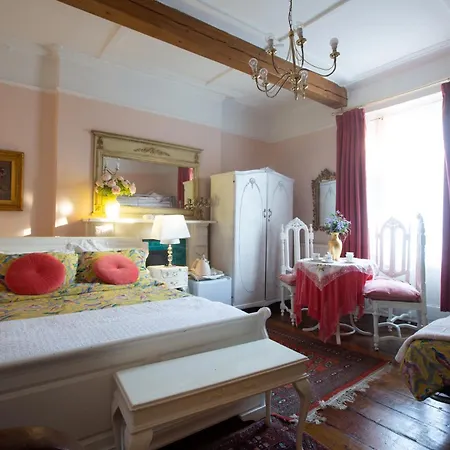 Dawson Place, Juliette's 3* Londýn
