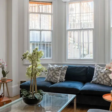 Renovu Premium Homes In Kensington Apartment London