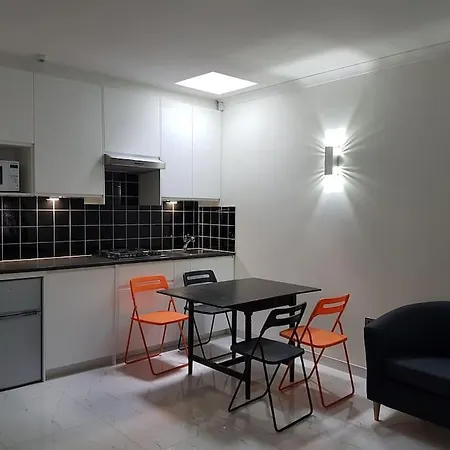 Contemporary Ground Flr Maisonette- Entire Place Apartment Northwood (Greater London)