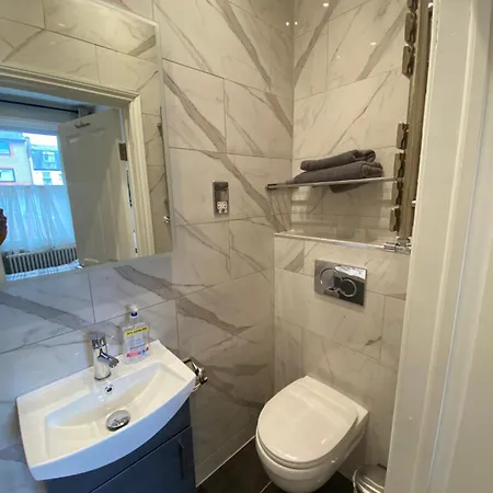 Alexander House Guest house London