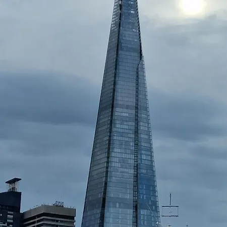 Cosy 2 Bdr Flat With Free Parking Near Tower Bridge Apartmán *