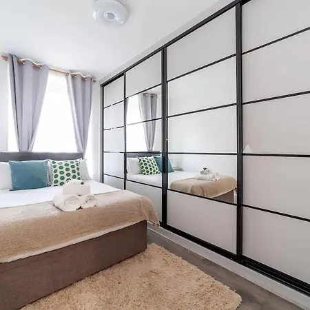 Ground Floor Flat Free Parking *