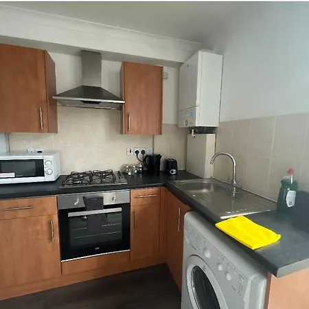 Apartment Flat 2, 419 Fulham