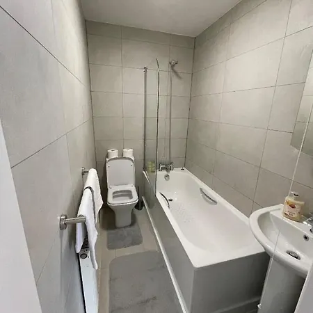 Flat 2 Battersea Park Road Appartamento *