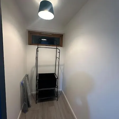 Apartment 2 Bedrooms In Plaistow Near Tube To