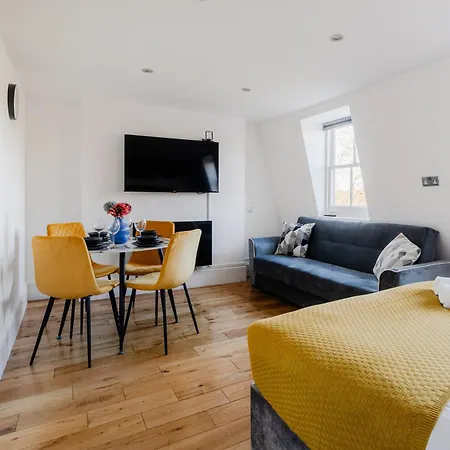 Regent's Park & Baker Street Modern Apartments! Apartahotel