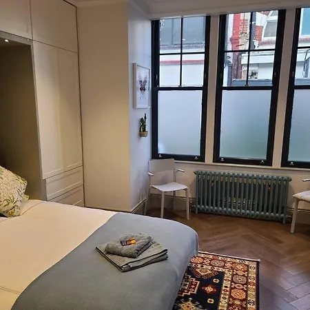 New Boutique Ground Floor Apartment