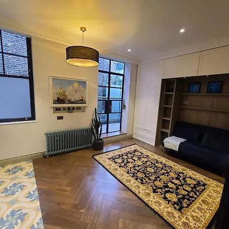 Apartment New Boutique Ground Floor