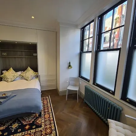New Boutique Ground Floor * London
