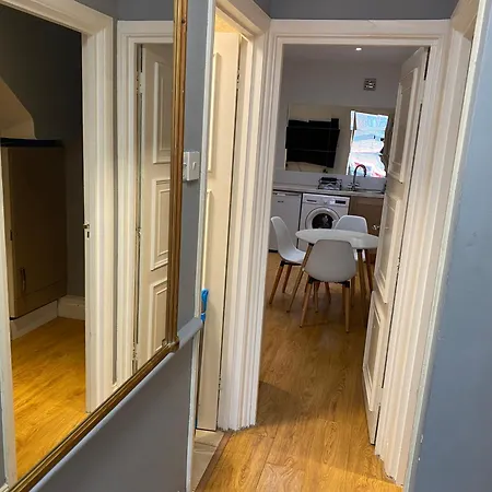 Apartment Impeccable 2-bed In *
