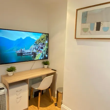 Impeccable 2-bed In *