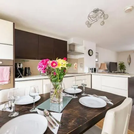 Super Beautiful Three Bedroom Apartment