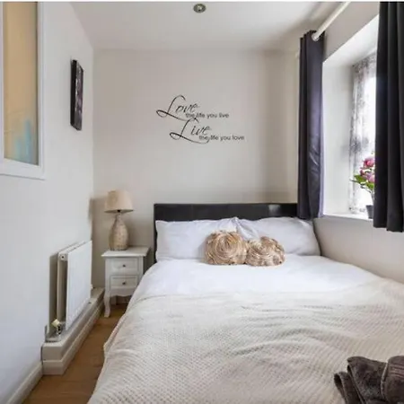 Apartment Super Beautiful Three Bedroom