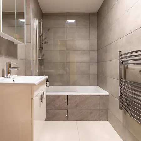 Apartment North - One Bed Flat- Entire Unit *