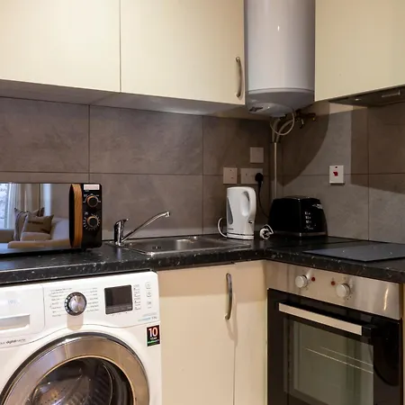 North - One Bed Flat- Entire Unit London