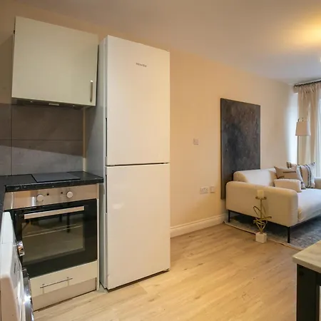 Apartment North - One Bed Flat- Entire Unit *