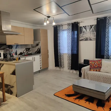 Stunning 2-bed In London Apartment Dagenham