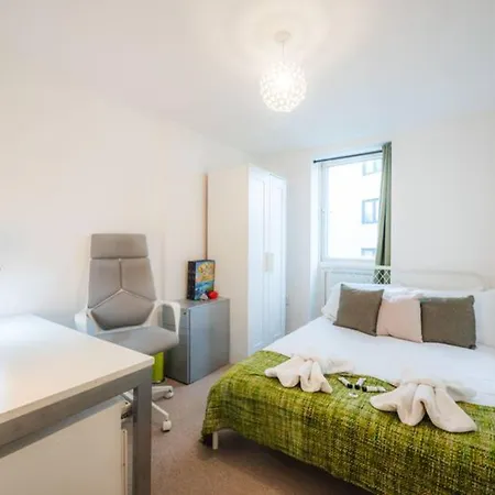 Pass The Keys Modern 2-bed With Private Balcony, Near Dalston Junction Station - Ideal Urban Retreat! Apartment *