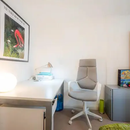 Apartment Pass The Keys Modern 2-bed With Private Balcony, Near Dalston Junction Station - Ideal Urban Retreat! London