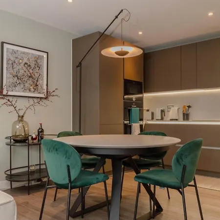 Elegant & Serene 2bd Flat Wroof Terrace Hoxton! * London