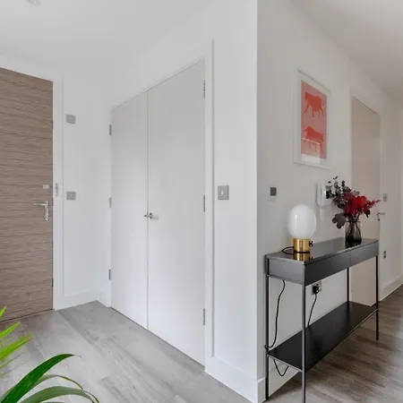 Elegant & Serene 2bd Flat Wroof Terrace Hoxton! Apartment *