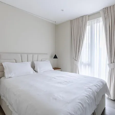 Elegant & Serene 2bd Flat Wroof Terrace Hoxton! Apartment London