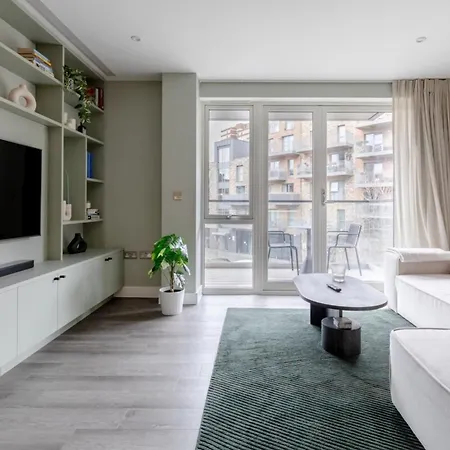 Elegant & Serene 2bd Flat Wroof Terrace Hoxton! *