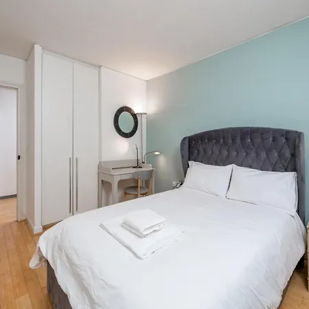 Lovely 3bd Flat, Parking, Sleeps Six Close To O2 Apartment London