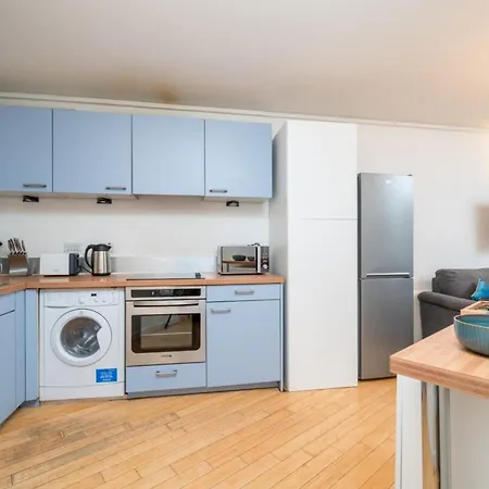 Apartment Lovely 3bd Flat, Parking, Sleeps Six Close To O2