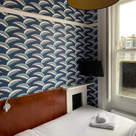 St. David's Paddington Отель Лондон