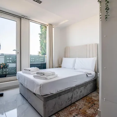 Apartment Canary Wharf Retreat With Free Secure Parking London