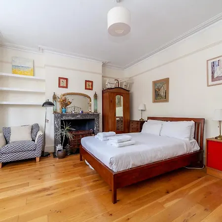 Apartment Cosy And Spacious *