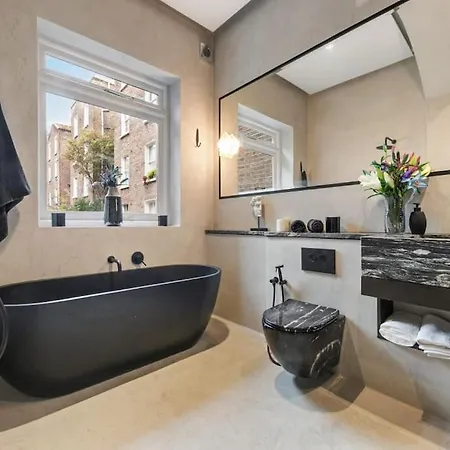 Unique 1 Bedroom Luxury Haven In * London