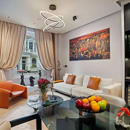 Unique 1 Bedroom Luxury Haven In Apartment