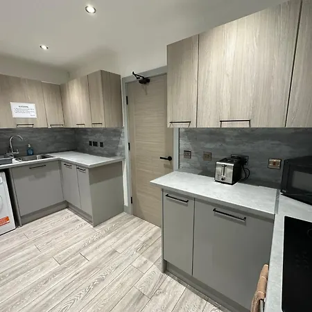 New Cross Suites -se14 * London