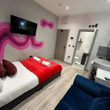 New Cross Suites -se14 * London